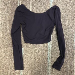 Size 4 lululemon long sleeve crop top